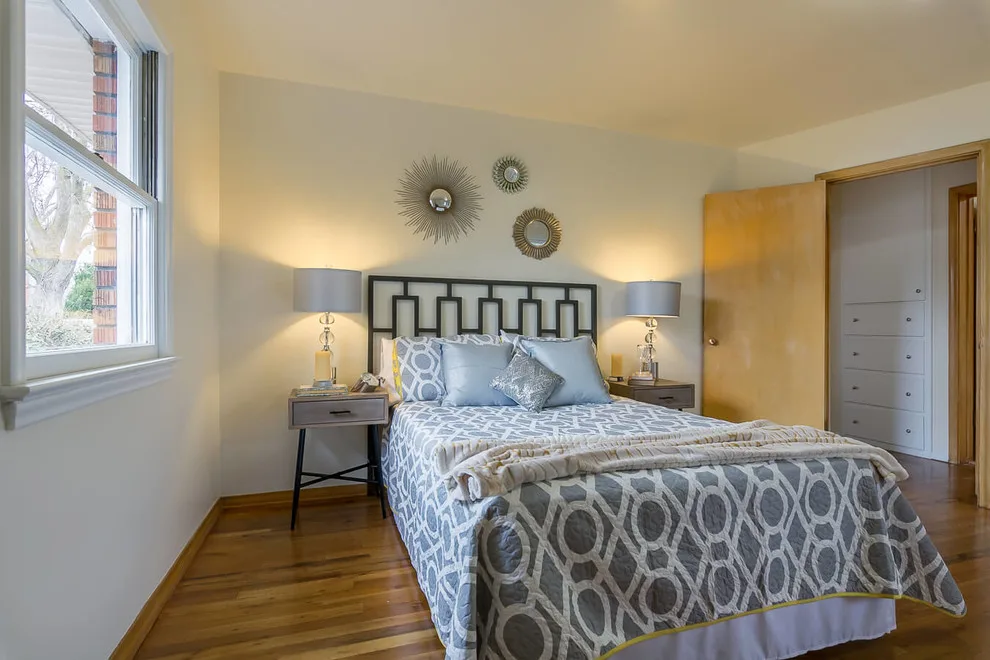 Larch Residence Staging Initiative by Davina Designs - Photo 4