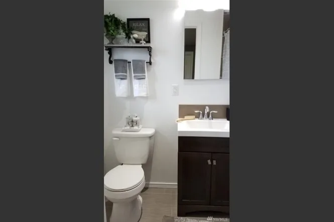 Laura Avenue by Peninsula Home Staging - Photo 10