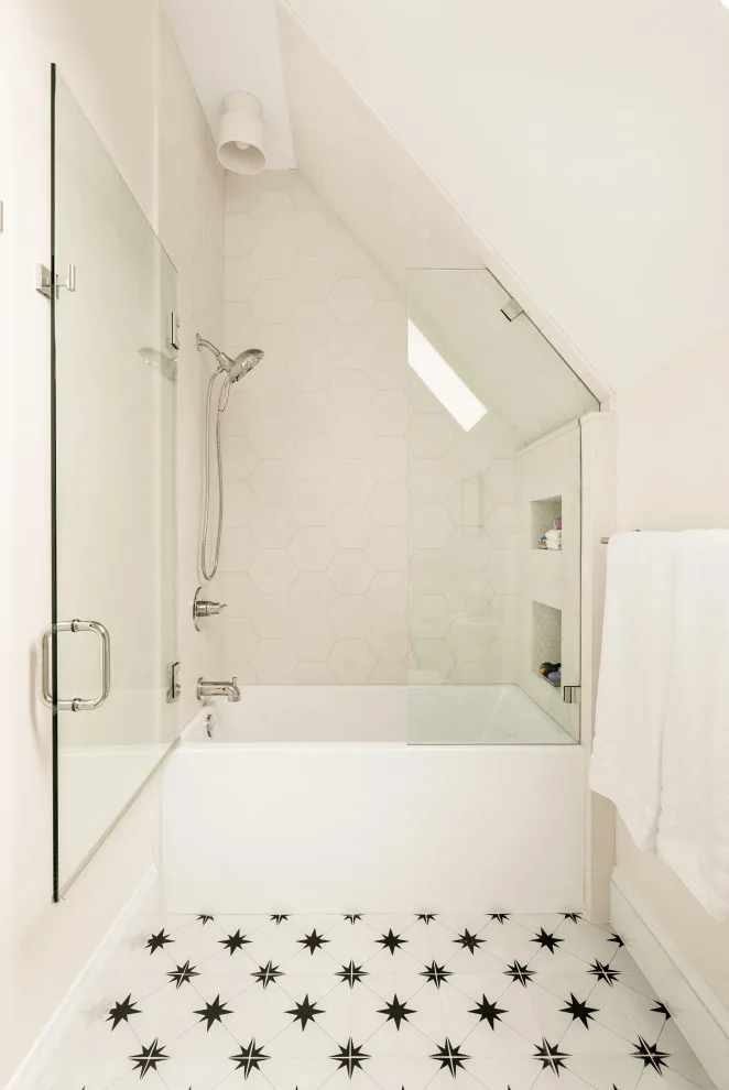 Laurelhurst Renewal by WE Home Staging Inc. - Photo 41