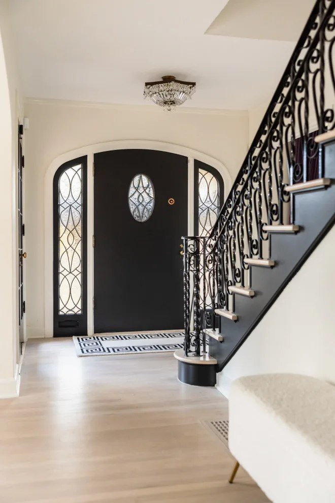 Laurelhurst Renewal by WE Home Staging Inc. - Photo 4