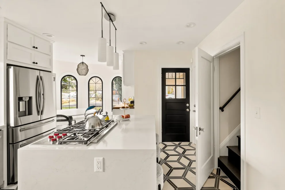 Laurelhurst Renewal by WE Home Staging Inc. - Photo 5