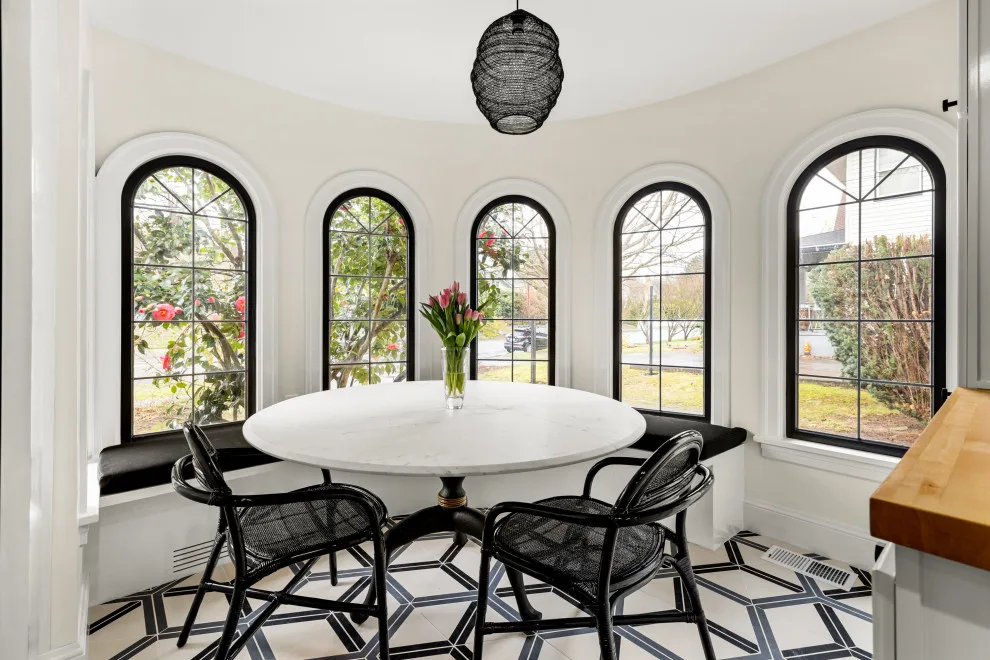 Laurelhurst Renewal by WE Home Staging Inc. - Photo 34