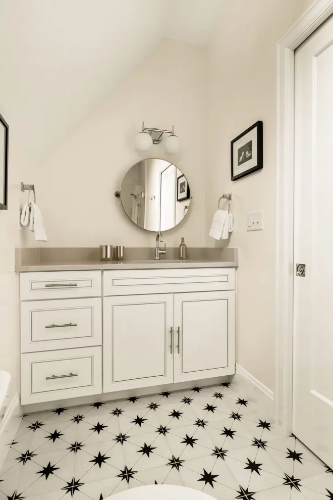 Laurelhurst Renewal by WE Home Staging Inc. - Photo 32