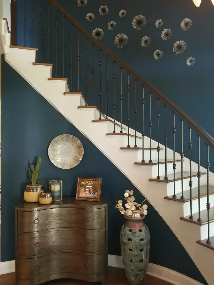 LB Home by Savvy Style With Valerie - Photo 2