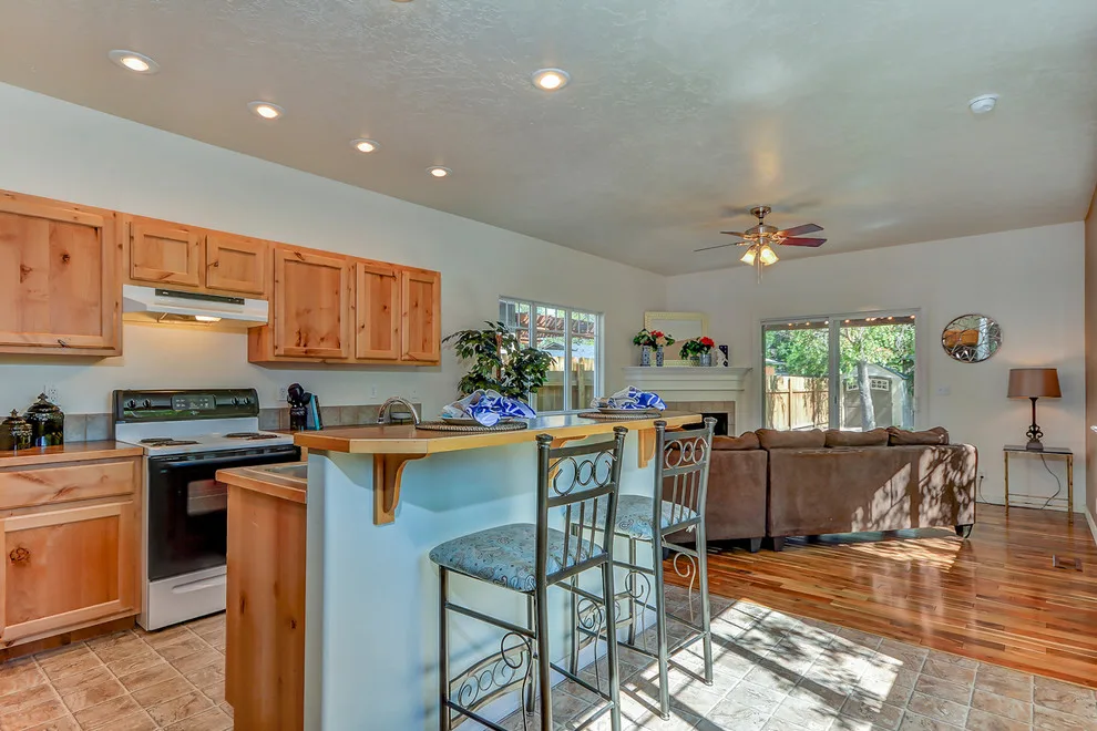 Lemhi/Bench Preparation by Sarah Waddell, Pomeroy House Interiors - Photo 8