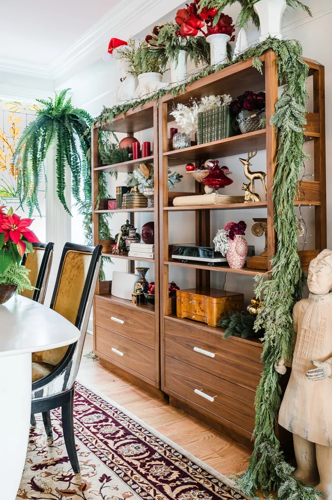 Lincoln Park Holiday Celebration by Crystal Blackshaw Interiors - Photo 3