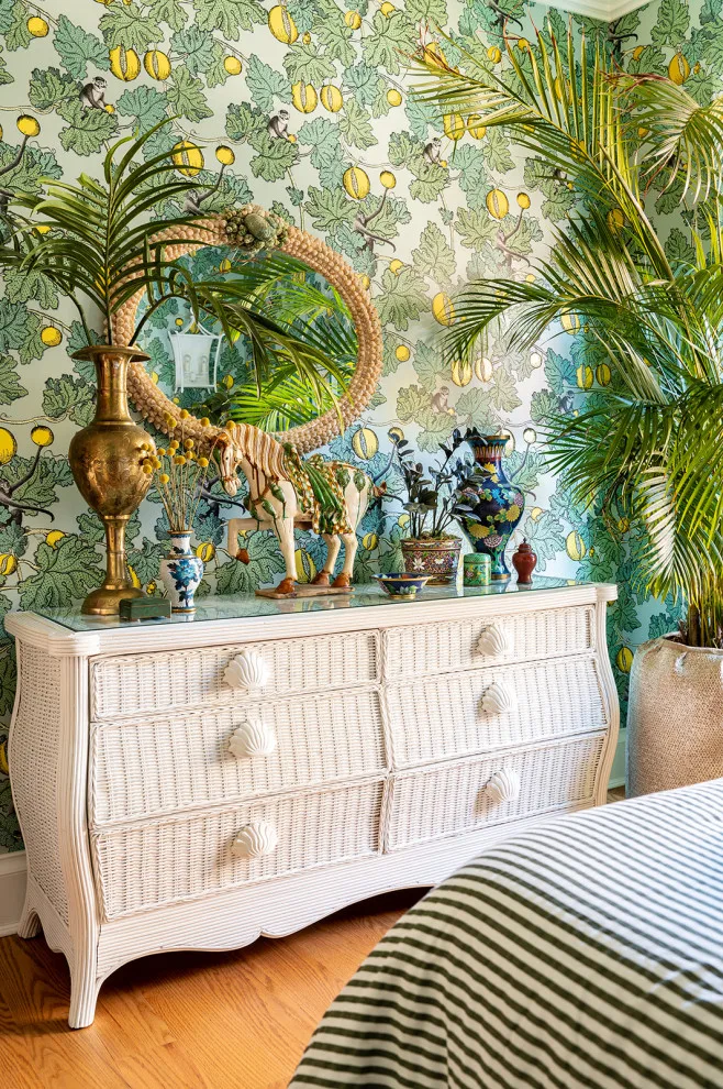 Lincoln Park Heritage Row House by Crystal Blackshaw Interiors - Photo 7