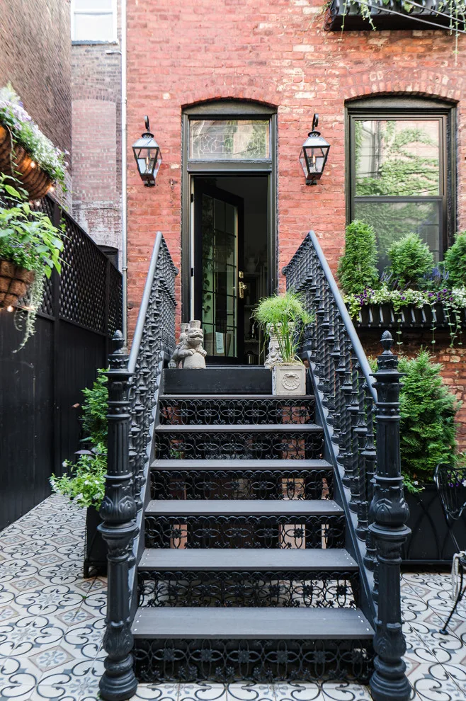 Lincoln Park Heritage Row House by Crystal Blackshaw Interiors - Photo 10