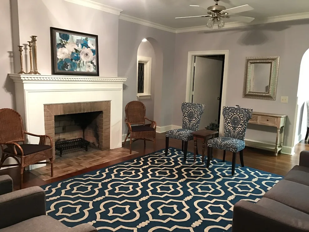At Home Staging And Design - Photo 11