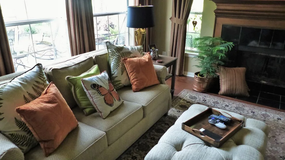 Lounge Area by Amy's Paint And Remodeling Solutions - Photo 3