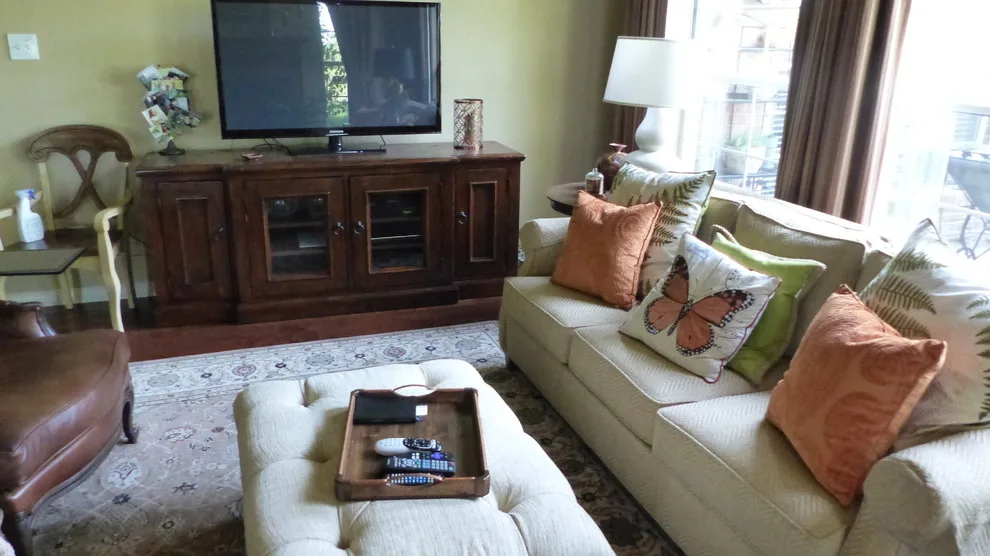 Lounge Area by Amy's Paint And Remodeling Solutions - Photo 4