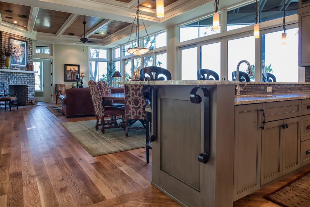 Southern Treehouse by Denise Stringer Interior Design - Photo 3