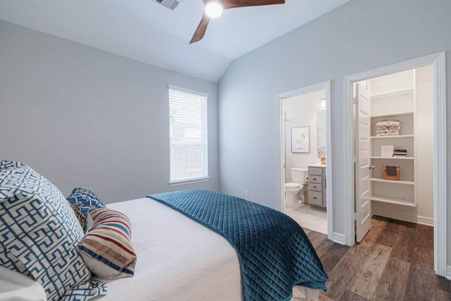 Moonlit Perspective by Morphe Home Staging & Design - Photo 2