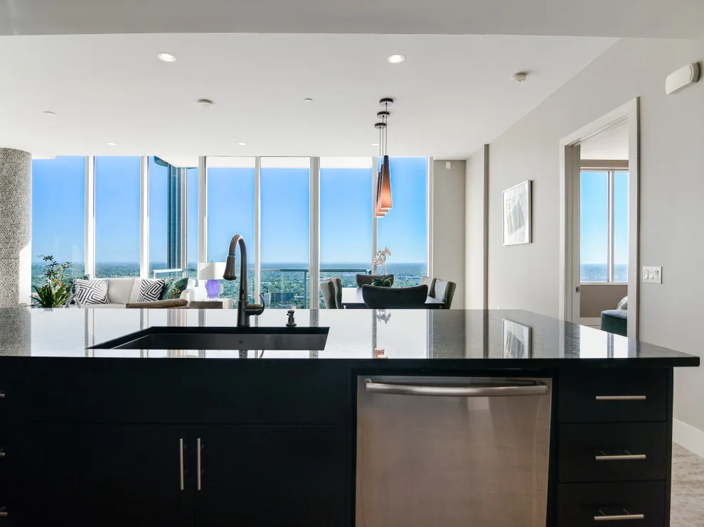 610 E Market Suite 2807 by Mummeinteriors - Photo 5