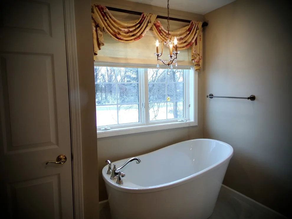 Focal Point Interiors - Photo 2