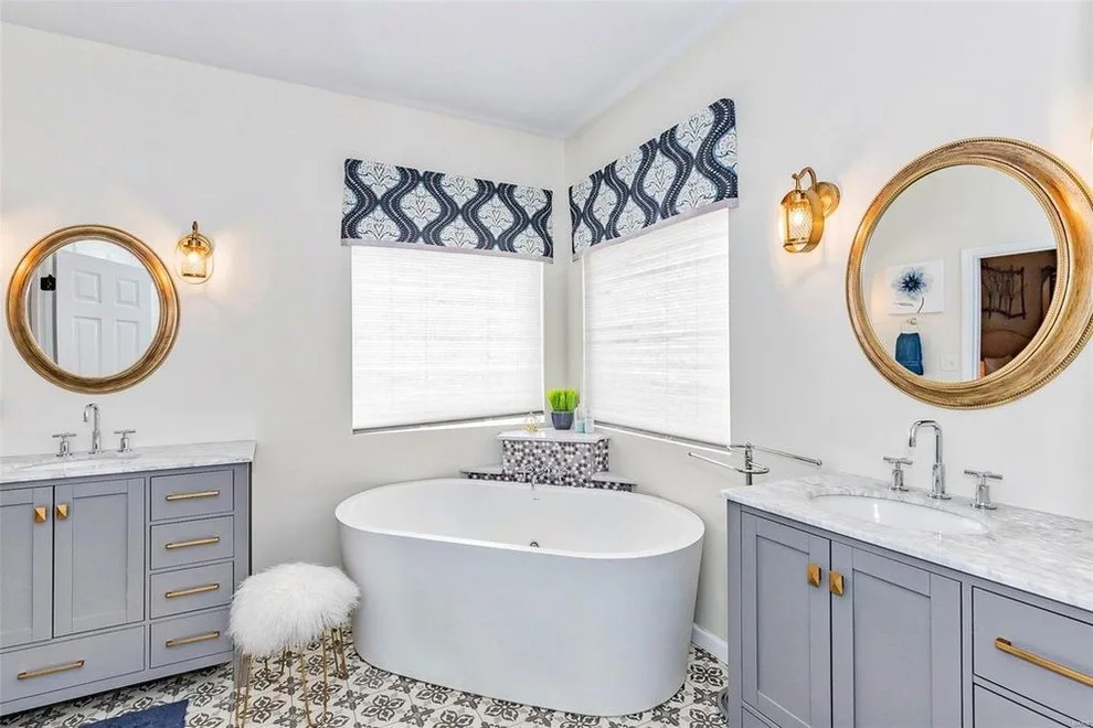 Primary Bathroom by Amena Zamora Designs - Photo 2