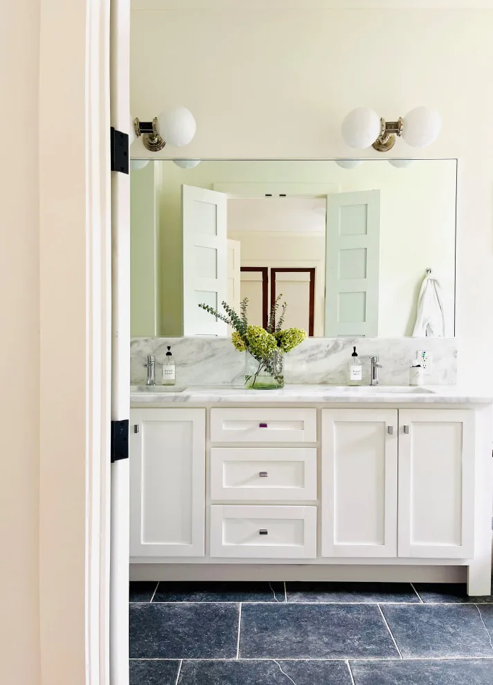 Arc Interiors LLC - Photo 2