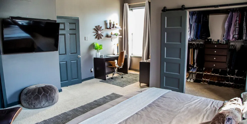 MAIN BEDROOM DECORATION DESIGN by Alluring Designs Chicago - Photo 3