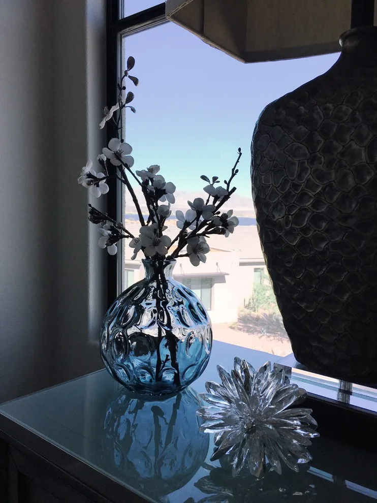 Lakeview Master Bedroom by Victoria Staging & ReDesign - Photo 3