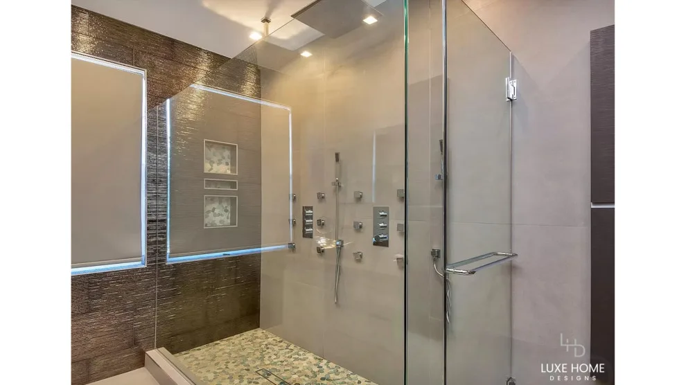 Luxe Home Designs - Photo 9