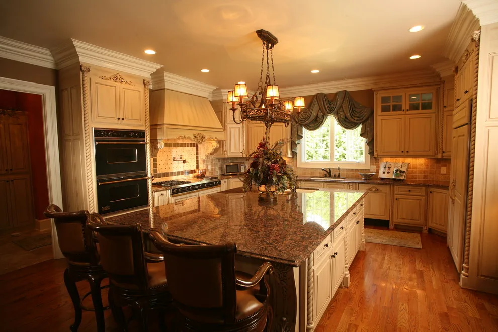 SH Designs Inc - Photo 12