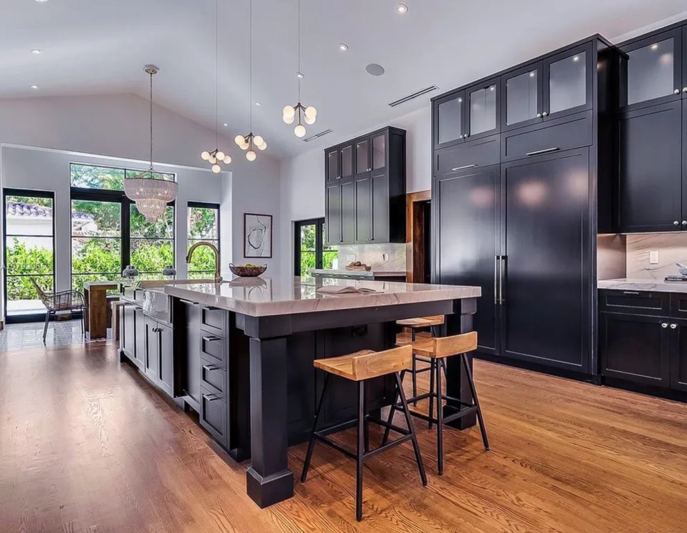Mediterranean Renovation by Errez Design Inc. - Photo 14