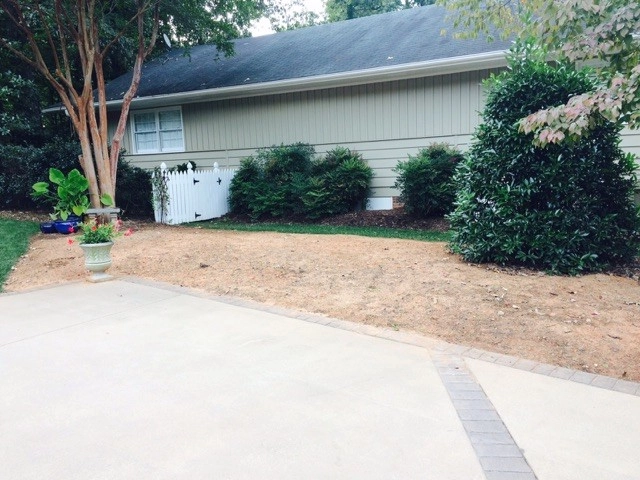 Burlington: Whole Yard Landscaping by New Garden Landscaping & Nursery - Photo 2