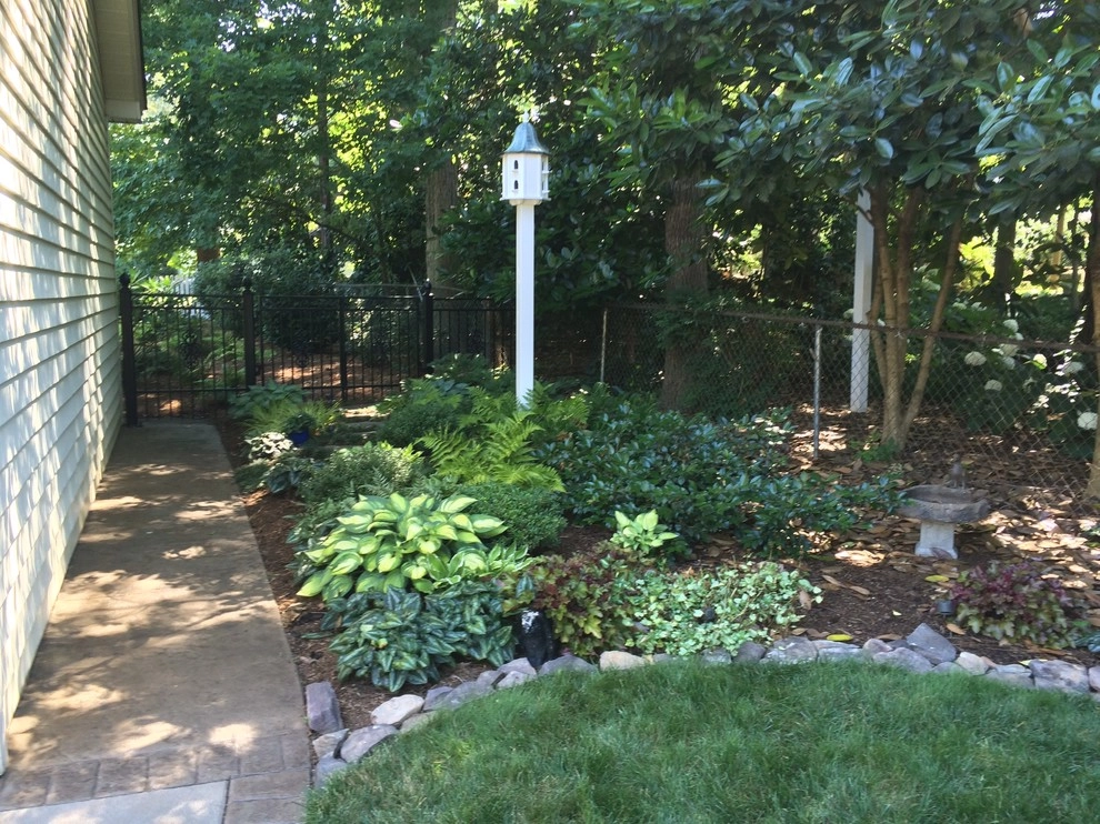 Burlington: Whole Yard Landscaping by New Garden Landscaping & Nursery - Photo 4