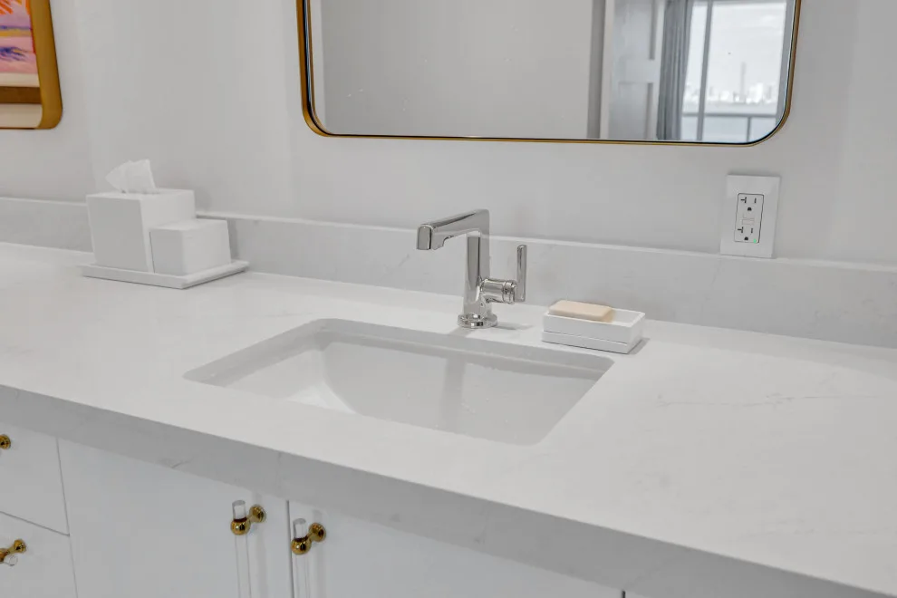 Miami kitchen and main bathroom makeover by Kelly Nelson Designs - Photo 14