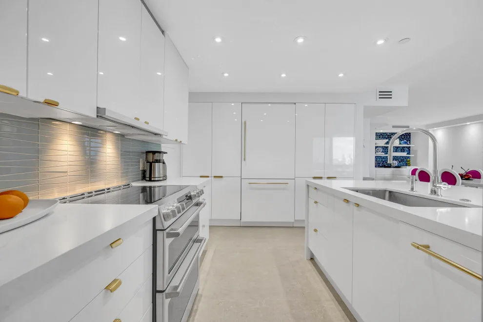 Miami kitchen and main bathroom makeover by Kelly Nelson Designs - Photo 10