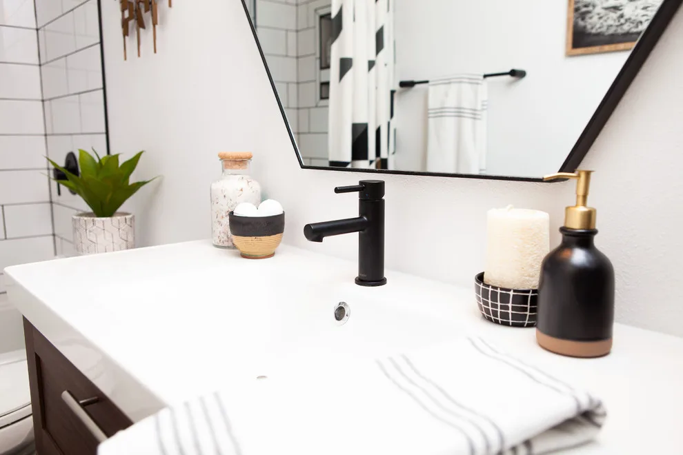 Retro Modern Bathroom by The Whitley Co. Interiors - Photo 19