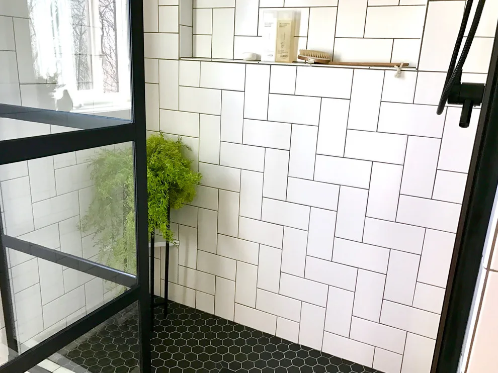 Mid-Century Modern Bathroom Design by Design Phase - Photo 2