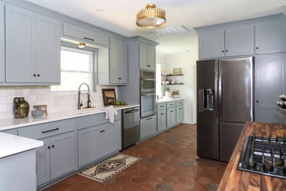 MIDTOWN RENOVATION by Huntington Id - Photo 22