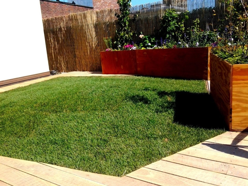 NY Rooftop Deck and Garden Redesign by New York Plantings Garden Design - Photo 2