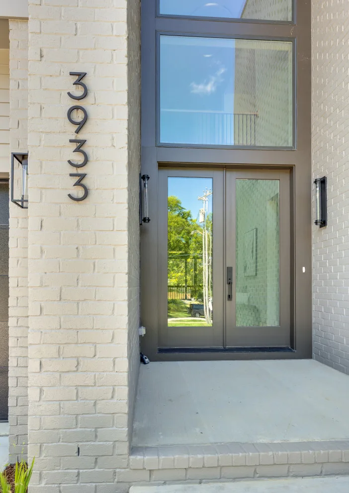 Contemporary and Elegant by Marcelle Guilbeau Interior Design - Photo 11