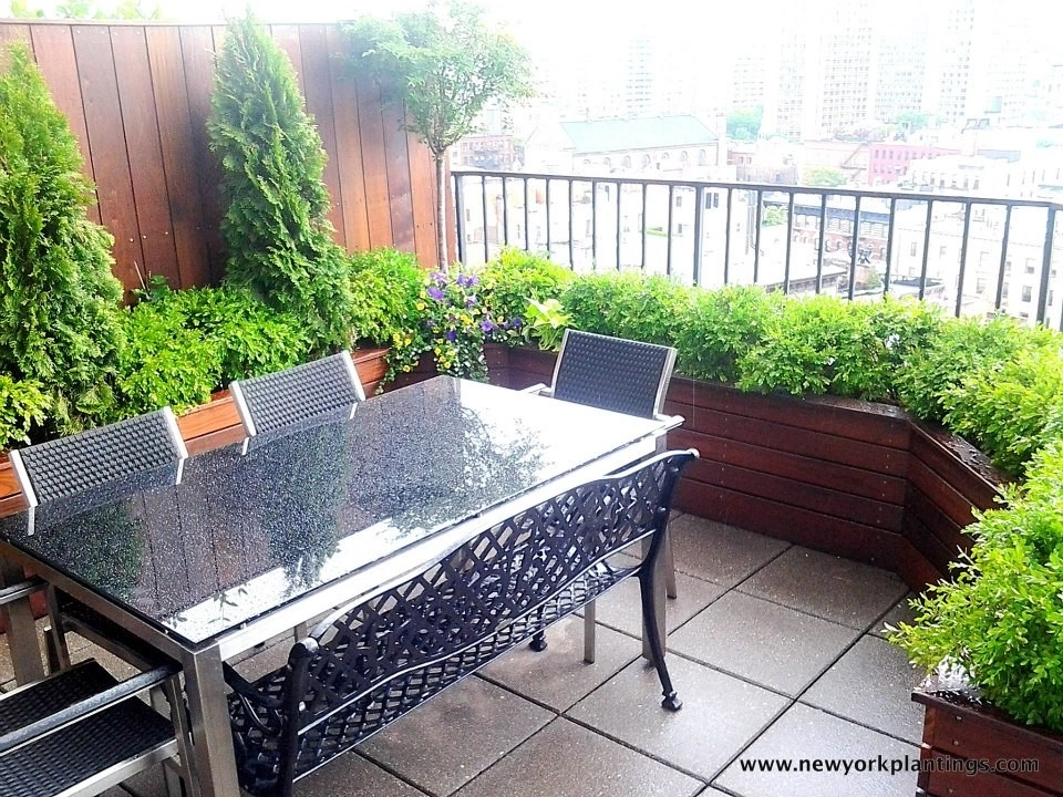 Various NYC Projects by New York Plantings Garden Design - Photo 35