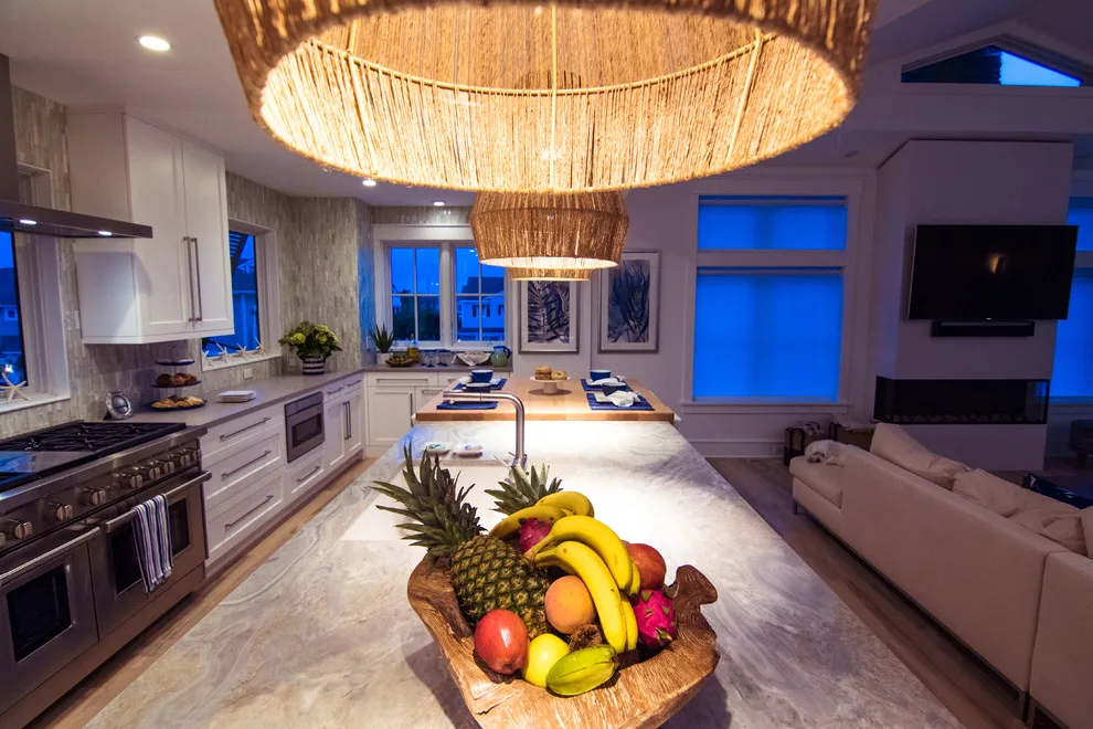 Contemporary Waterfront by Beach Dwellings - Photo 26