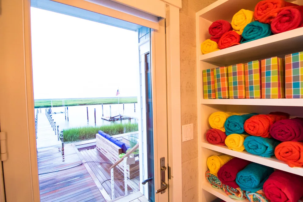Contemporary Waterfront by Beach Dwellings - Photo 36