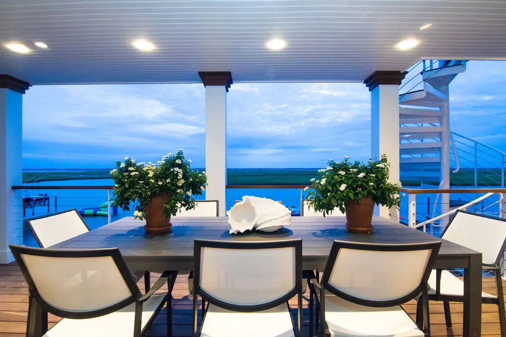 Contemporary Waterfront by Beach Dwellings - Photo 55