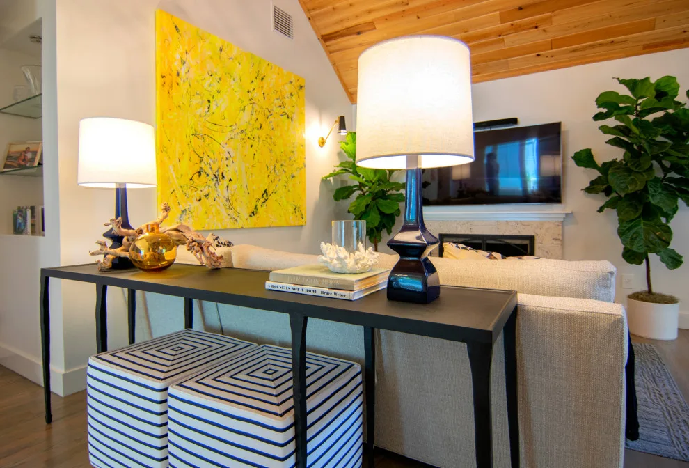 Contemporary Coastal Retreat by Errez Design Inc. - Photo 4