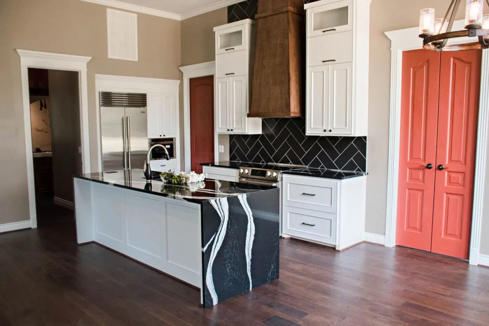 Contemporary Casita by Atelier Haus Interiors - Photo 2