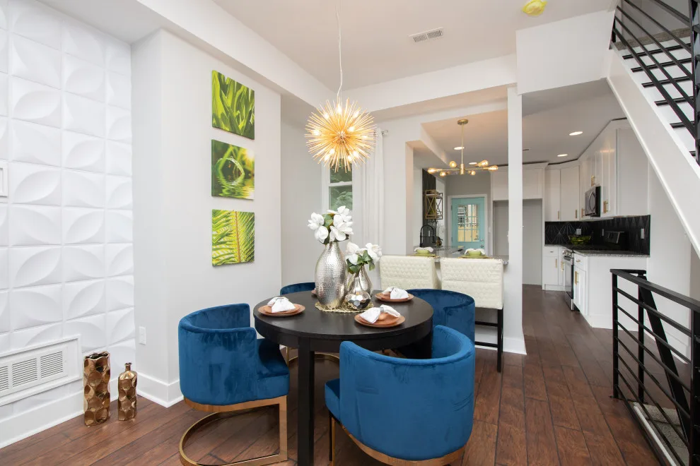 Contemporary Urban Lifestyle by Kate Grzymala Design - Photo 2