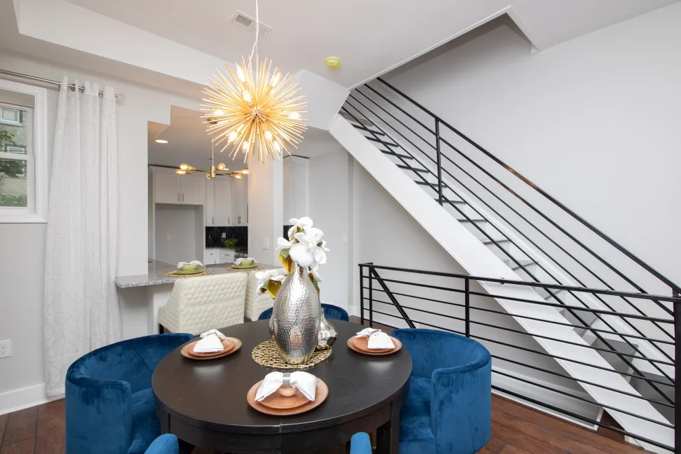 Contemporary Urban Lifestyle by Kate Grzymala Design - Photo 3