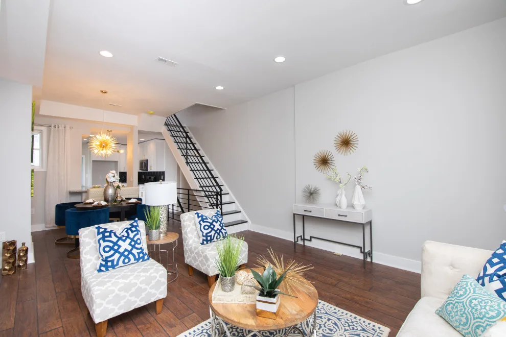 Contemporary Urban Lifestyle by Kate Grzymala Design - Photo 18
