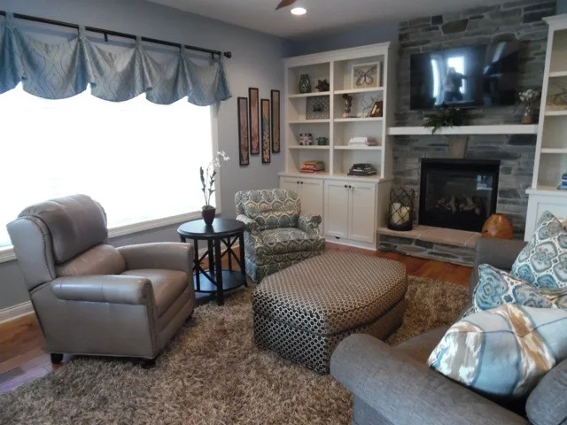 Contemporary Family Craftsman by Susan Knox For Ethan Allen Peoria, IL - Photo 6