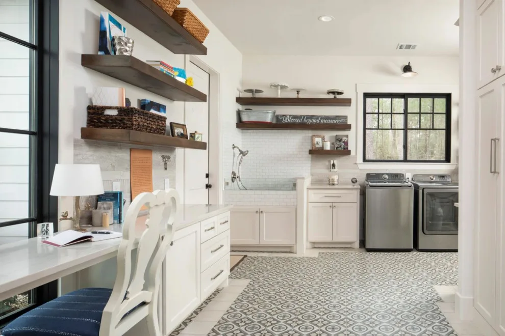 Contemporary Farmhouse by Atelier Haus Interiors - Photo 9