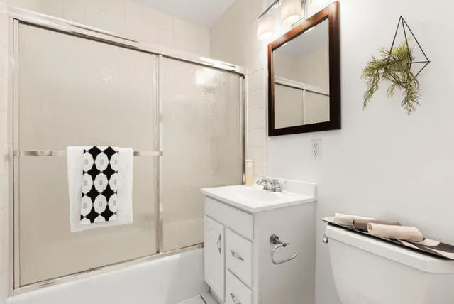 Collins Initiative by WE Home Staging Inc. - Photo 11