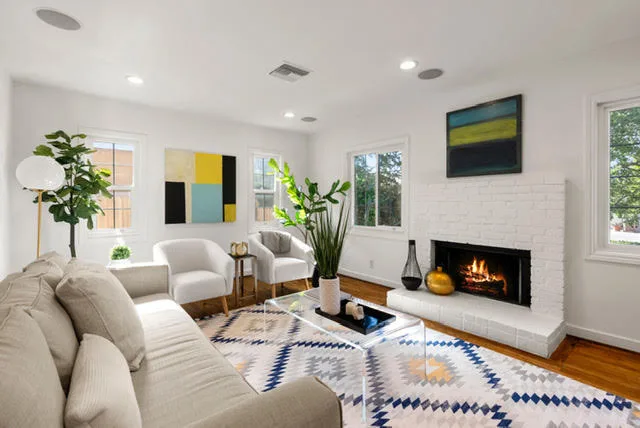 Collins Initiative by WE Home Staging Inc. - Photo 14