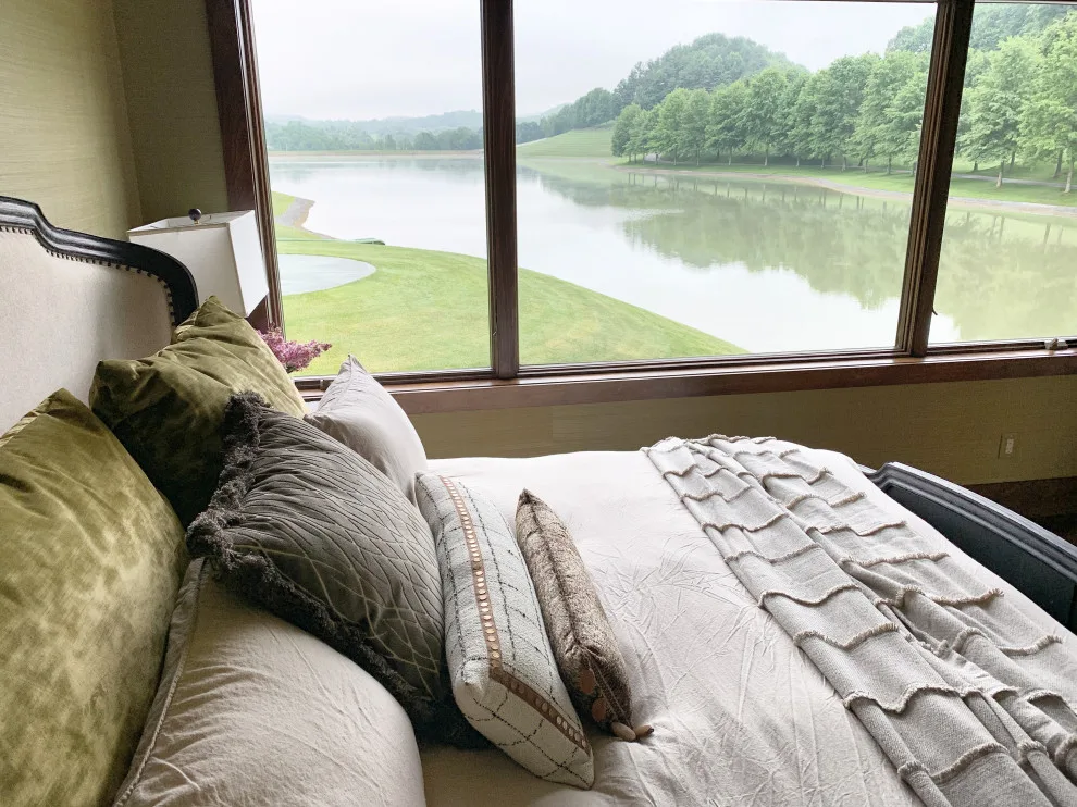 Contemporary Lakeside Residence by South Trace Interiors - Photo 2