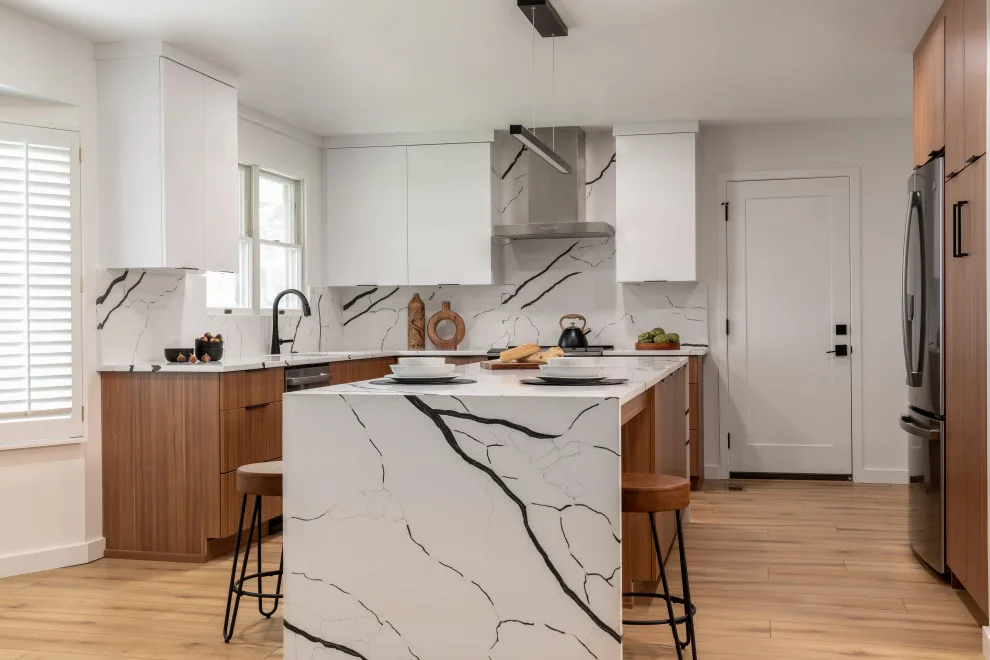 Contemporary Habitat Designs by KH Interiors - Photo 2